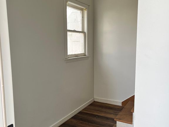 2nd image of 222 Hammond Ave #5