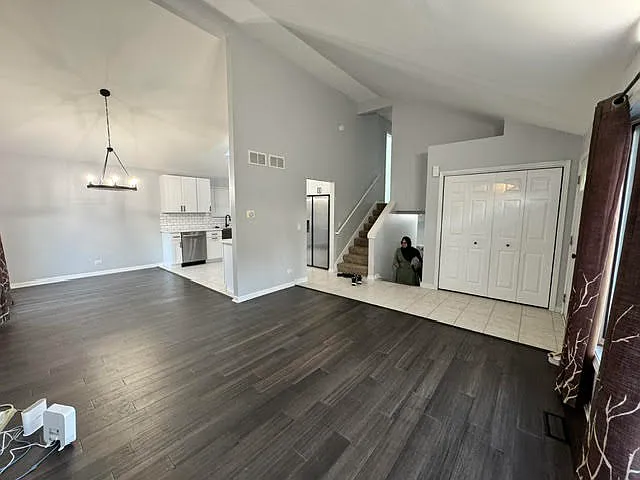 2S151 Avondale Ln — Photo 5