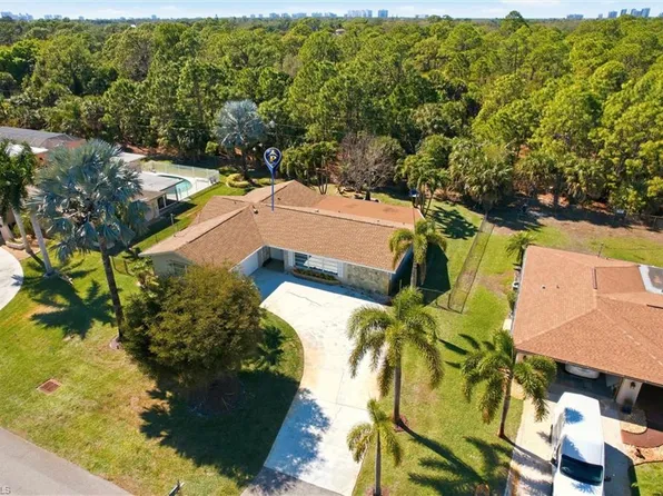 267 Cypress WAY W, NAPLES, FL 34110