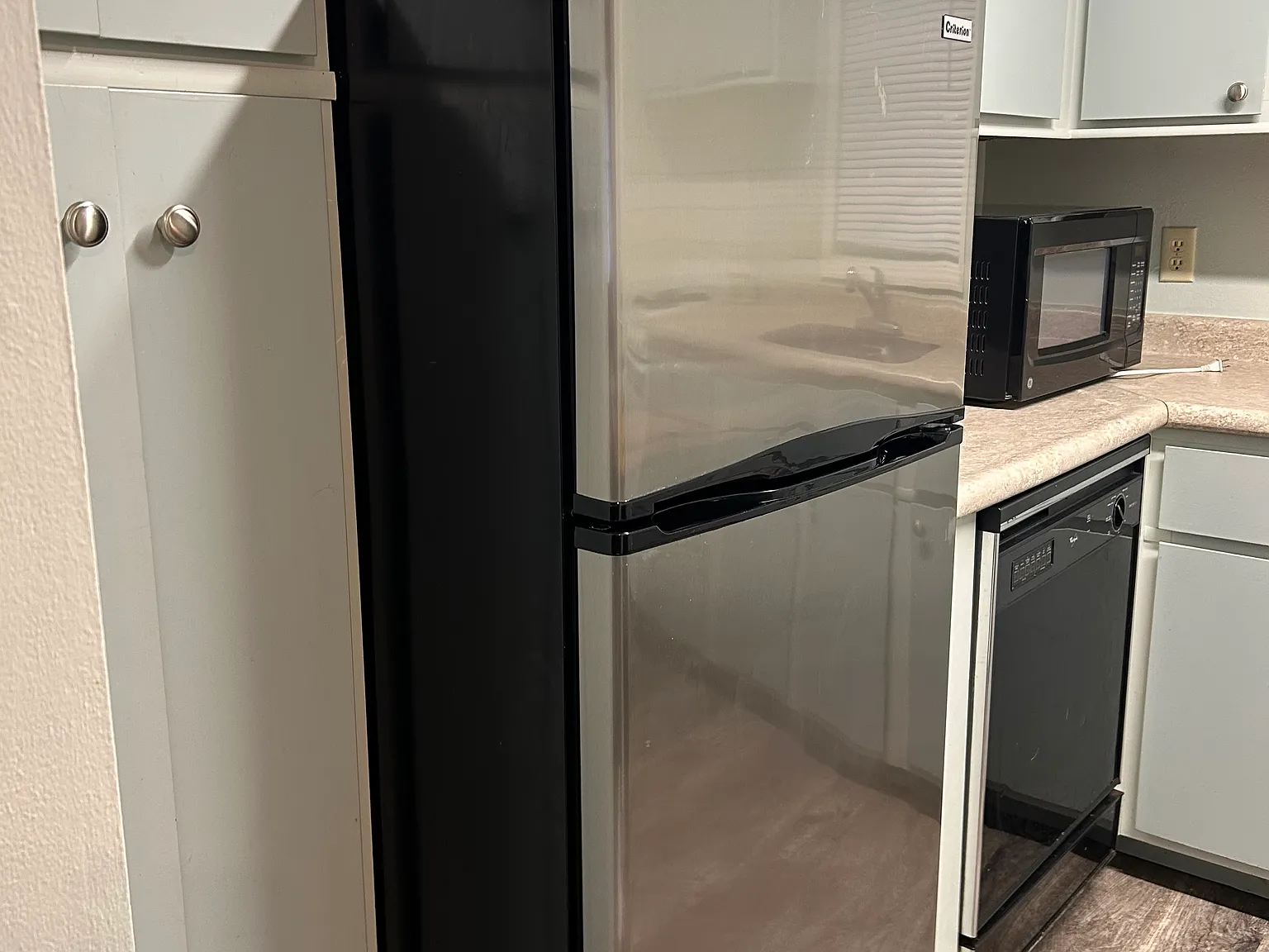 2 bed, 650 sqft, $825 — Photo 3