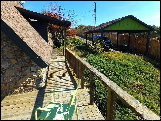136 Catalina Cir — Photo 18