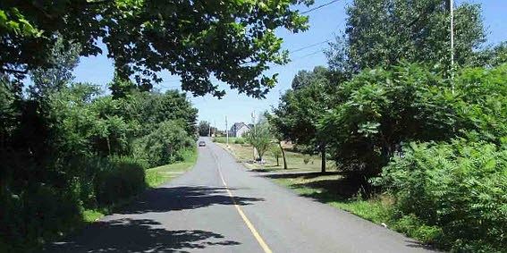 2nd image of 538R Powder Hill Rd