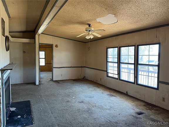 3rd image of 4512 N Timberwood Point