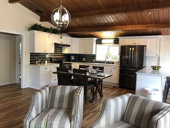 3rd image of 47195 E Deer Lake Way