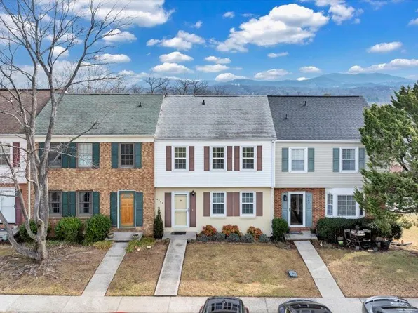 4538 Andover Ct, Roanoke, VA 24018