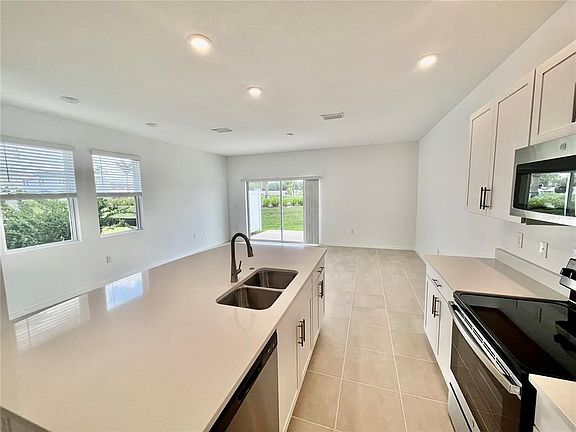 5th image of 8544 Lunar Skye St