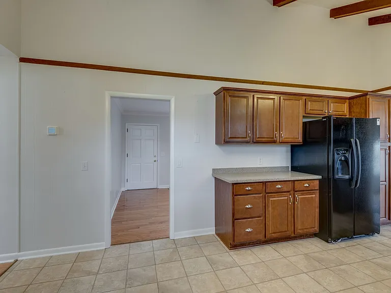 5413 Country Dr — Photo 10