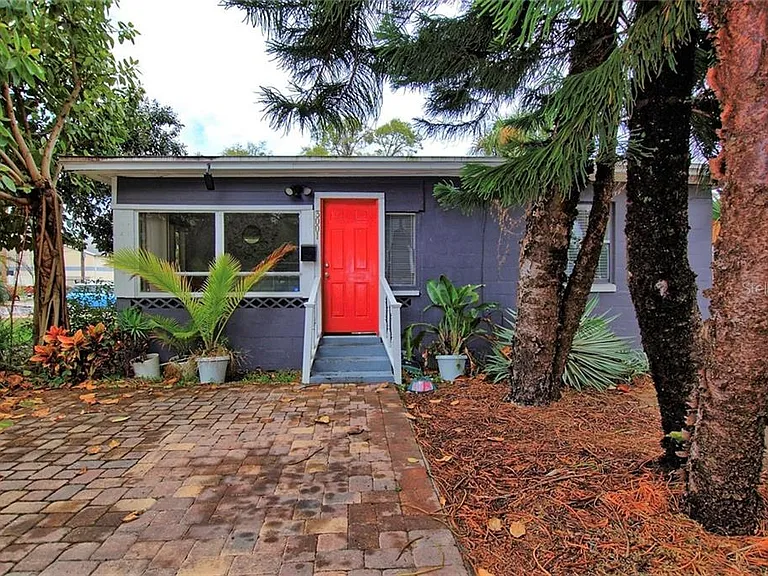 3001 E Jefferson St — Photo 21