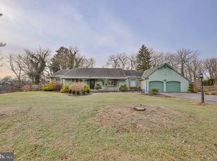 2947 Fairfield Dr, Allentown, PA 18103
