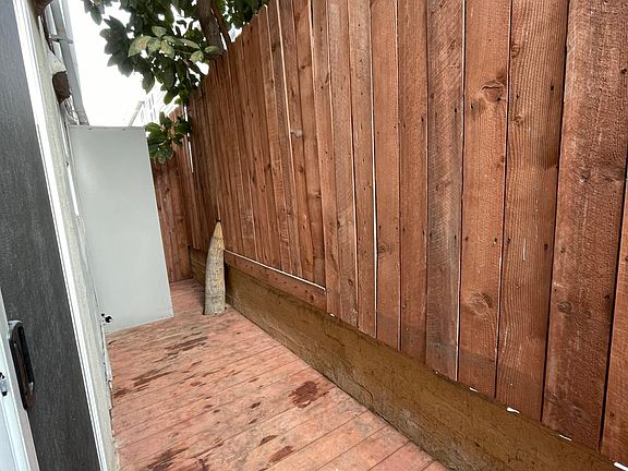 4th image of 1137 30th St #1-A