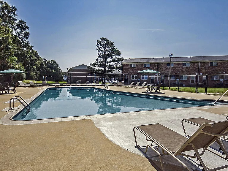 James River Pointe — Photo 14