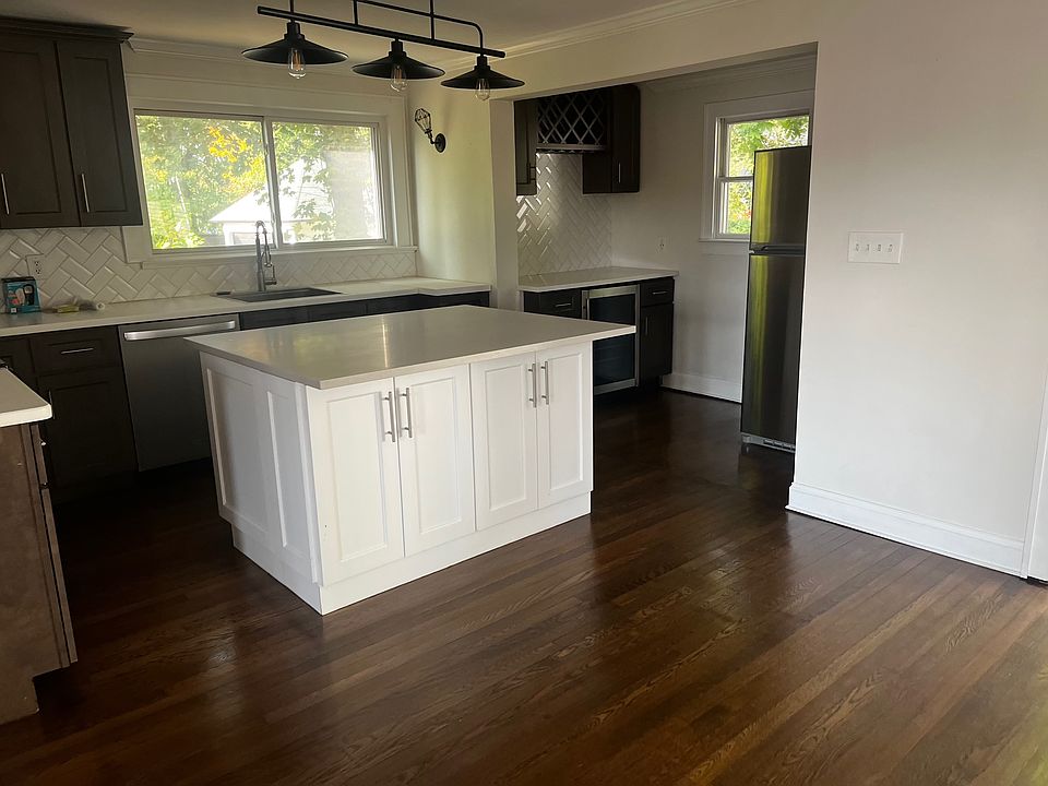 1st image of 20 Sherman Ave