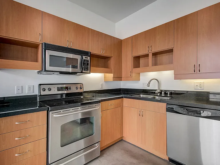 Packard Lofts — Photo 20