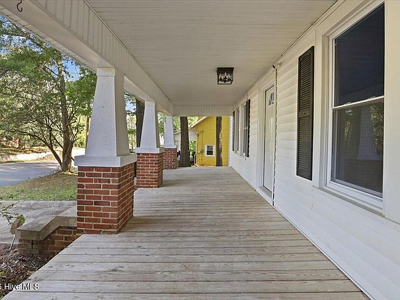 4th image of 511 S Pine Street