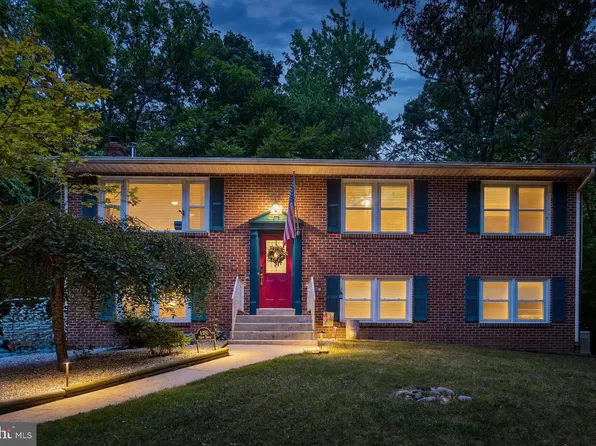 6980 Rison Dr, Indian Head, MD 20640