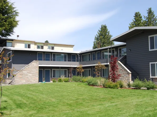 Greenwood Gate, 12700 Greenwood Ave N #204, Seattle, WA 98133