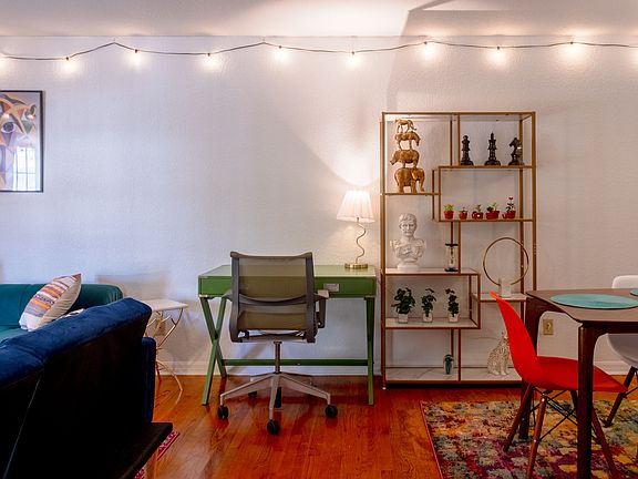 4th image of 716 E Washington St APT 2