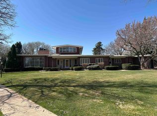 412 Forest Blvd, Hastings, NE 68901