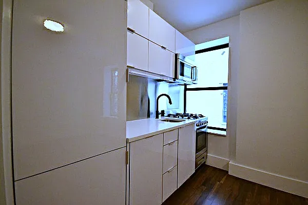 Rented by Bold New York | media 15