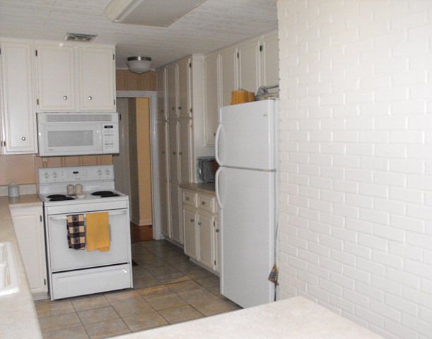 2nd image of 1032 Clark Rd SW