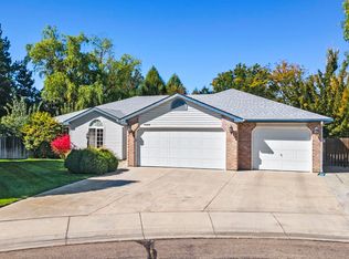 1044 E Peacock St, Meridian, ID 83642