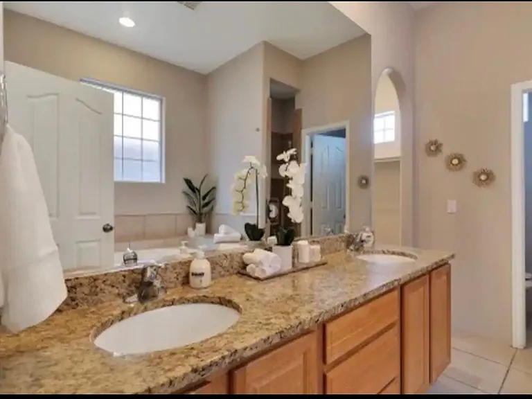 10748 Ocotillo Rd — Photo 27