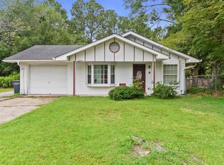 1233 Parktown Dr, Ocean Springs, MS 39564