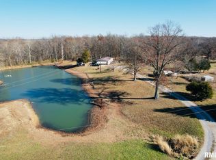 5339 E Dix Irvington Rd, Walnut Hill, IL 62893