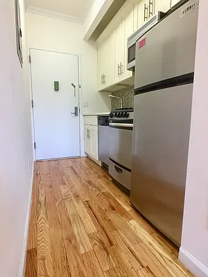 Rented by (Legacy) NY Quality Living Uptown | media 13