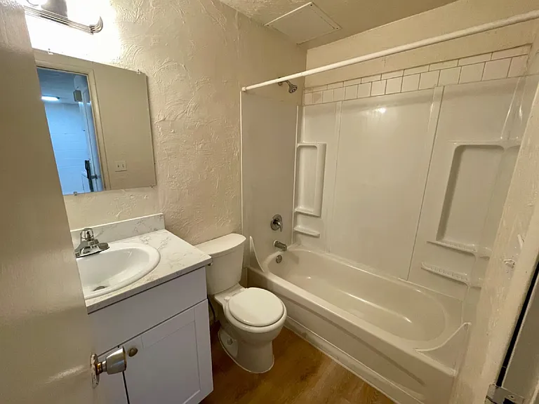 555 Tyler St #19 — Photo 5
