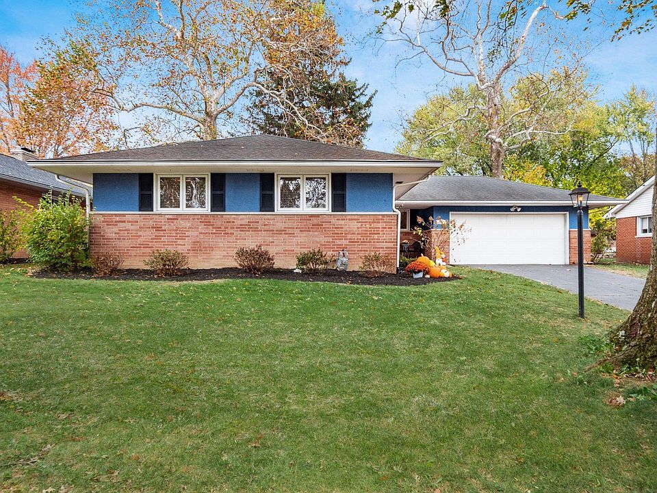 1st image of 152 Serran Dr