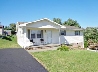 621 Blevins Ave, Elizabethton, TN 37643