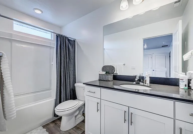 408 N Sea Chaser Ln #BASEMENT — Photo 16