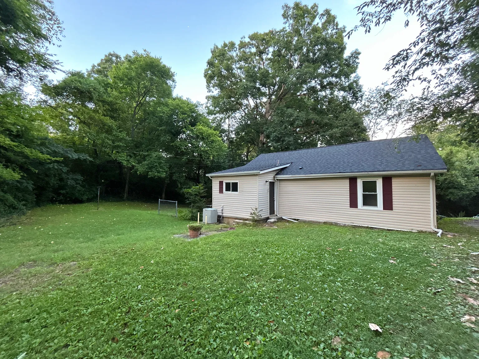 3 bed, $1,850 — Photo 3