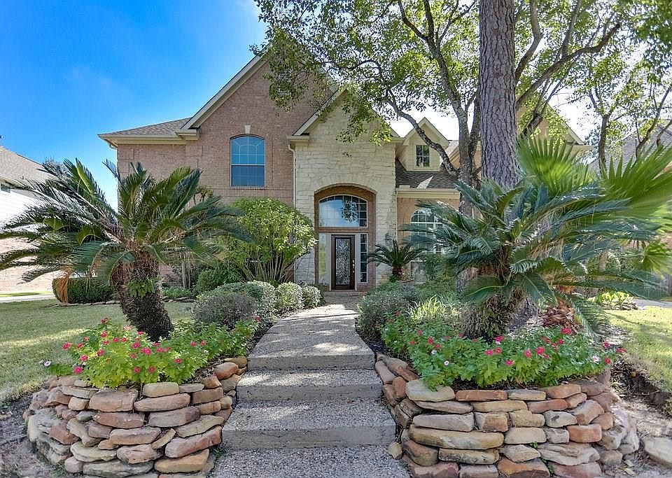 Welcome to 1306 Richlawn!