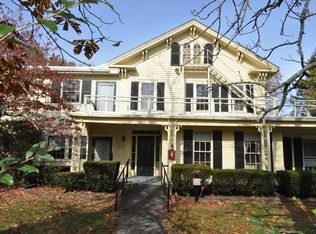 1022 West St, Wrentham, MA 02093