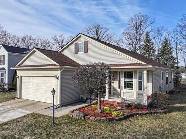 5218 Sandalwood Cir, Grand Blanc, MI 48439