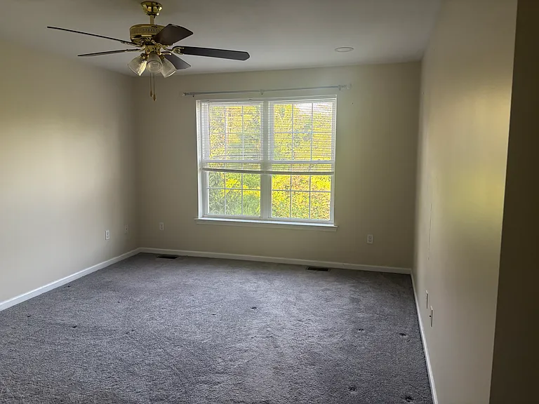 114 Oxford Falls Ct — Photo 14