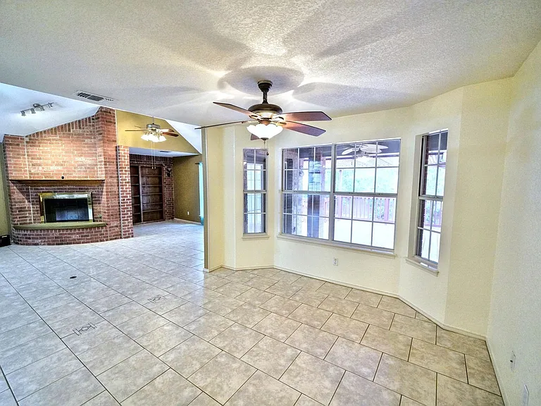1508 Mount Laurel — Photo 24