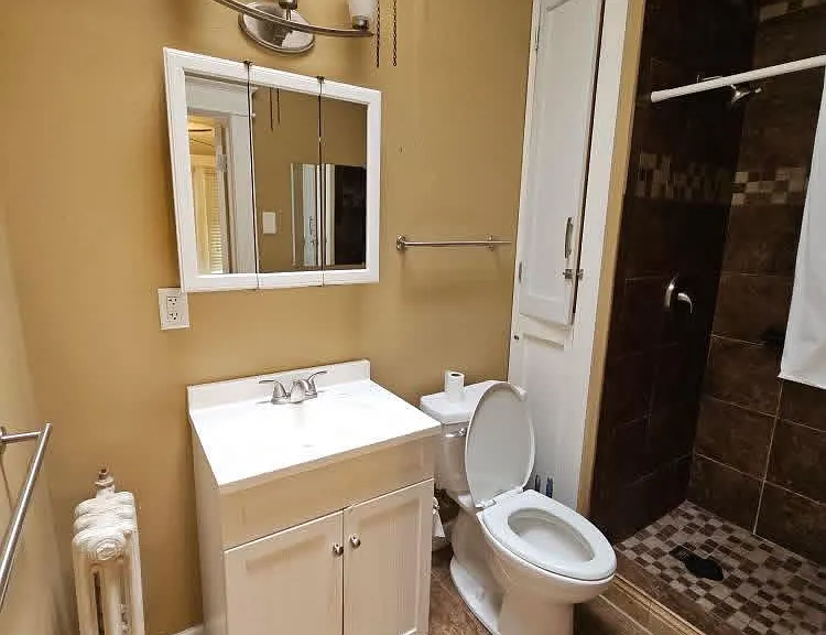 5736 Woodcrest Ave — Photo 11