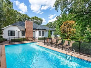 23 Old Country Rd, East Quogue, NY 11942