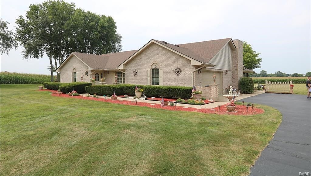 10717 Putnam Rd, Englewood, OH 45322 Zillow