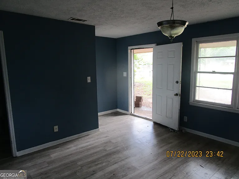 5962 Bloomfield Rd — Photo 2