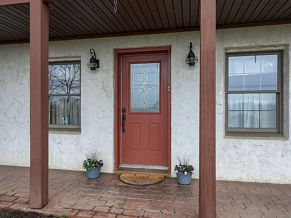 2nd image of 1521 W Penn Grant Rd