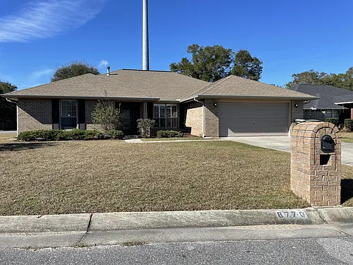8770 Kennedy Dr Photo 1