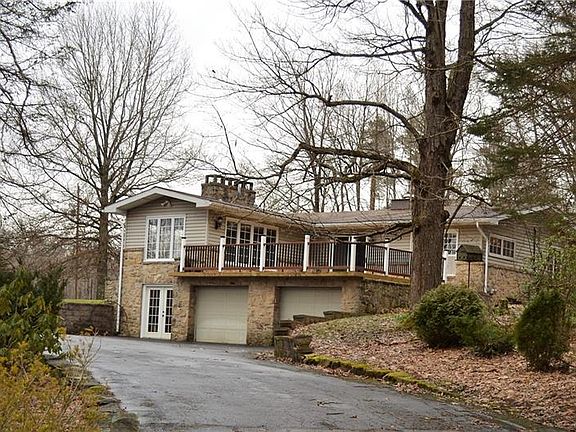 2nd image of 227 Primrose Ln