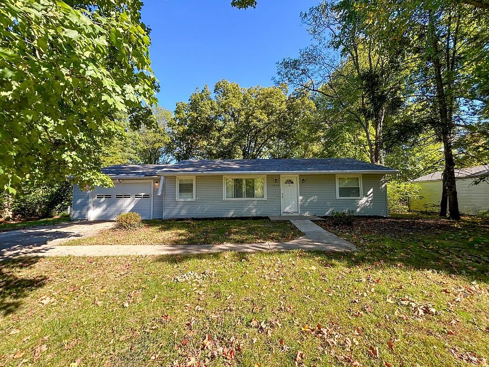 1st image of 4064 Ponder Dr