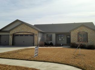 1217 S Mill Point Cir, Manhattan, KS 66503