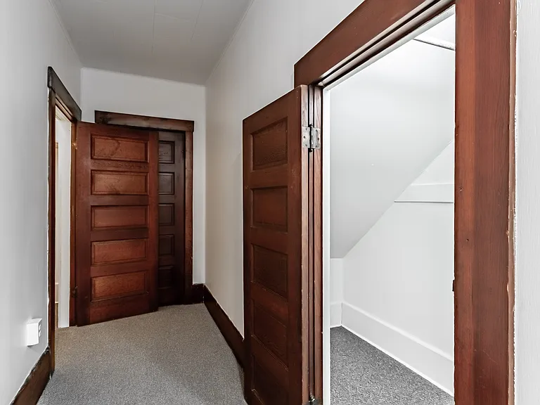 496 Dorsey Ave — Photo 29