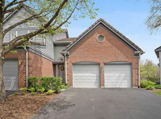 192 Foxborough Pl, Burr Ridge, IL 60527